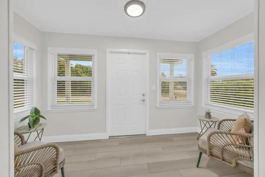 1574 NE Arch Ave Avenue, Jensen Beach, FL 34957 - Image #3