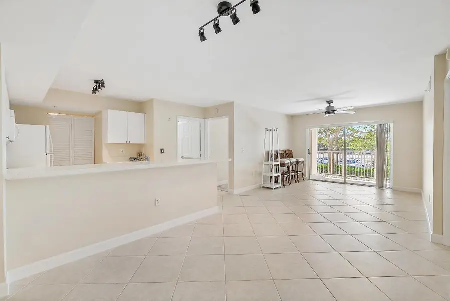 260 Village Boulevard #5204, Tequesta, FL 33469 - Image #3