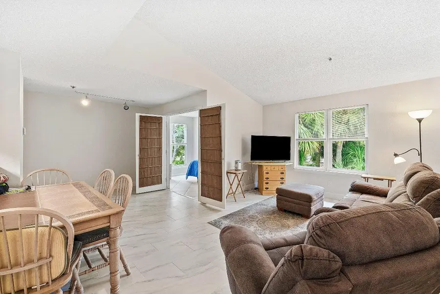 2319 N Congress Avenue #33, Boynton Beach, FL 33426 - Image #2