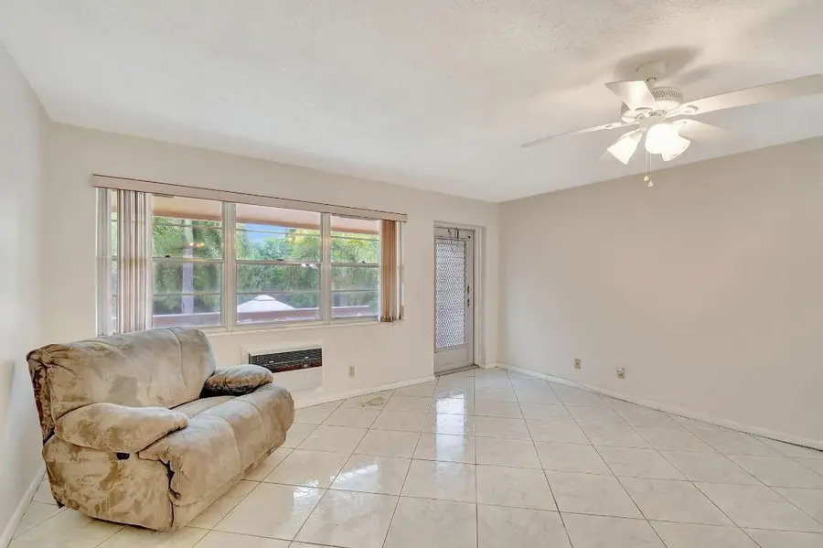 70 Camden C, West Palm Beach, FL 33417 - Image #3