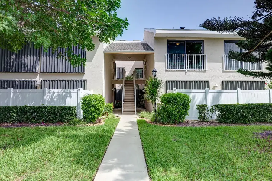 3218 S Lakeview Circle #7-206, Hutchinson Island, FL 34949 - Image #2