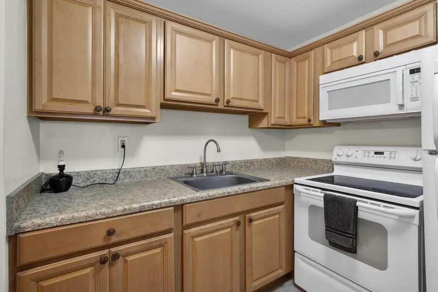 197 Andover H, West Palm Beach, FL 33417 - Image #2