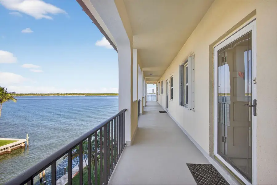 105 Paradise Harbour Boulevard #506, North Palm Beach, FL 33408 - Image #2