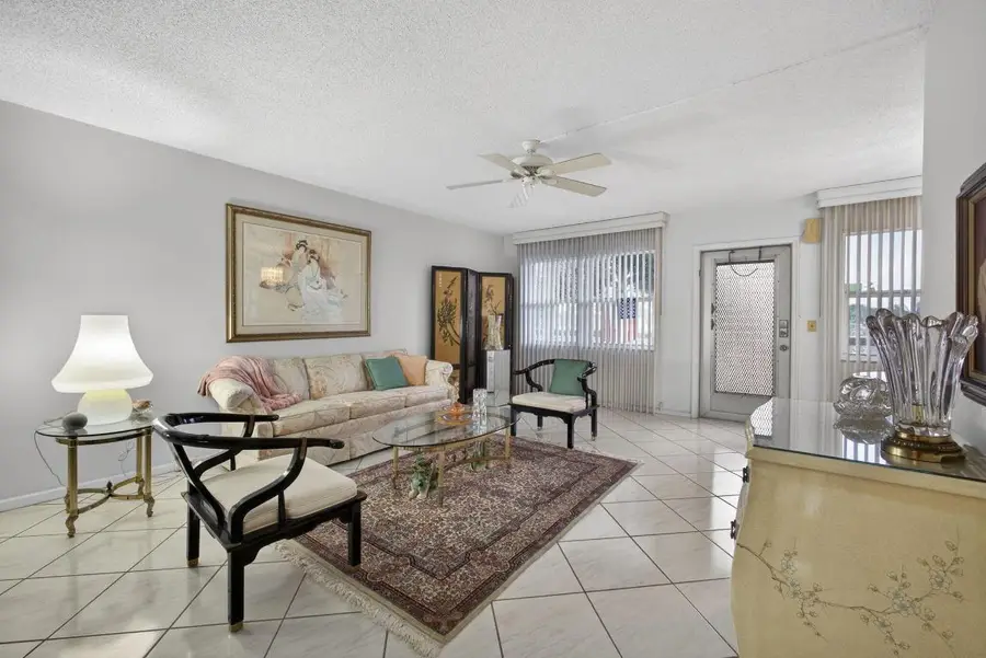 330 Wellington G, West Palm Beach, FL 33417 - Image #3