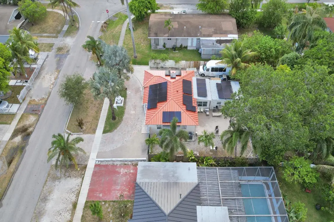 515 NE 139 Street, North Miami, FL 33161 - Image #1