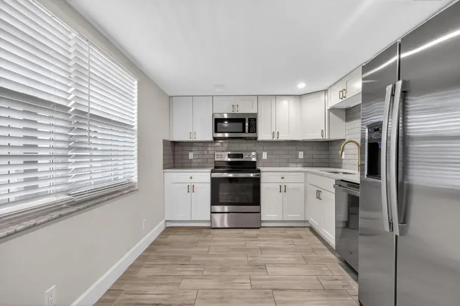 545 Oaks Lane #409, Pompano Beach, FL 33069 - Image #3