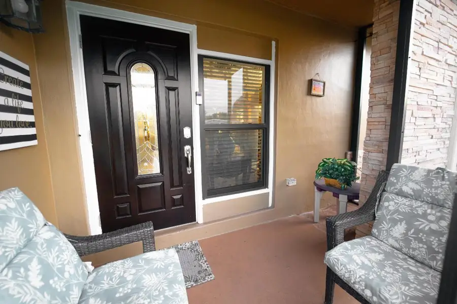 236 SE Prima Vista Boulevard Se, Port Saint Lucie, FL 34983 - Image #2