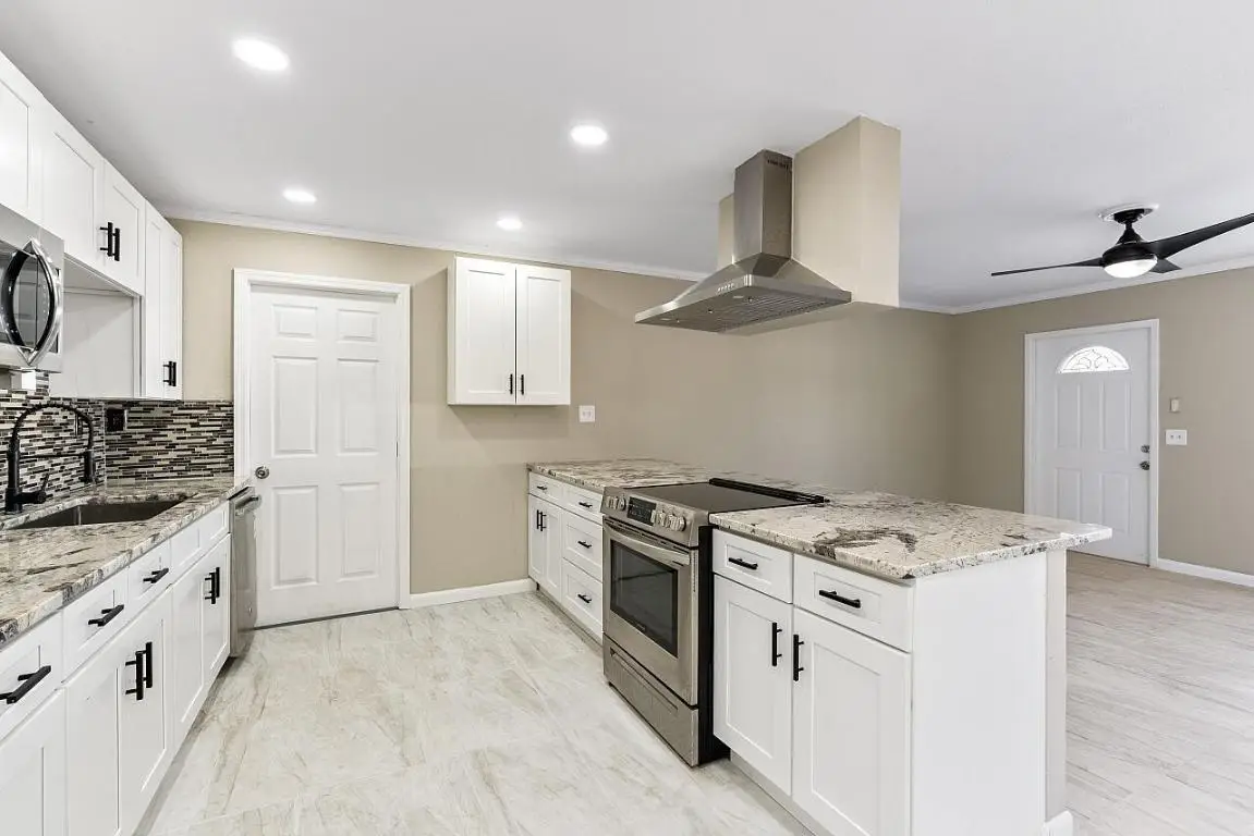 111 Alameda Avenue, Sebastian, FL 32958 - #1