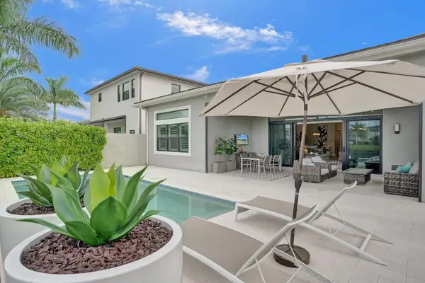 9052 Chauvet Way, Boca Raton, FL 33496