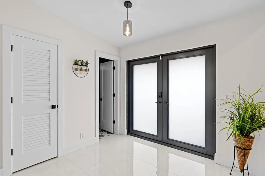 2327 SW 23rd Cranbrook Drive, Boynton Beach, FL 33436 - Image #2