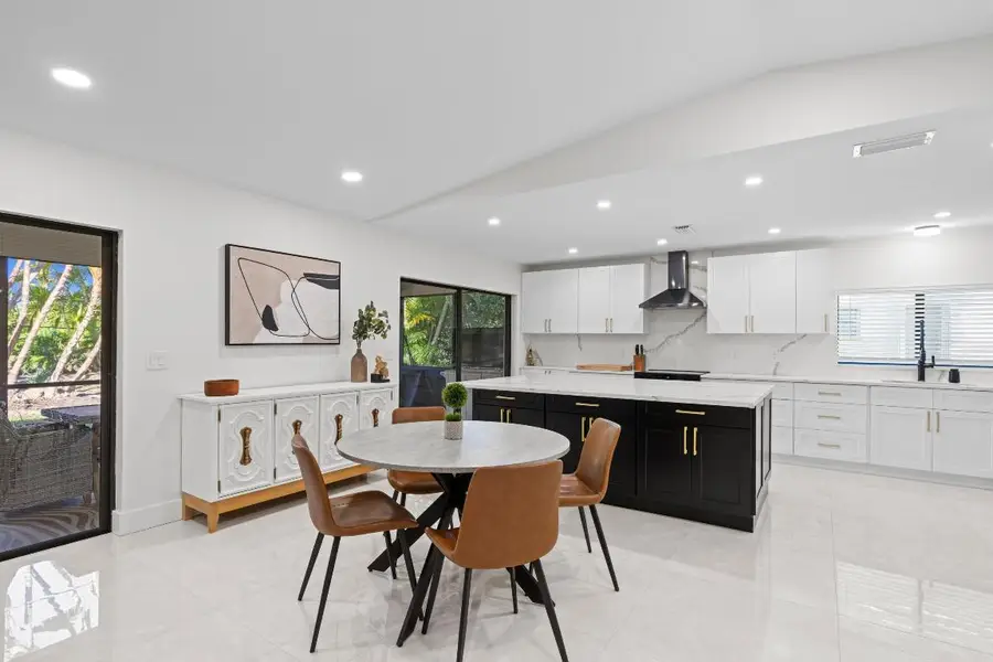 2327 SW 23rd Cranbrook Drive, Boynton Beach, FL 33436 - Image #3