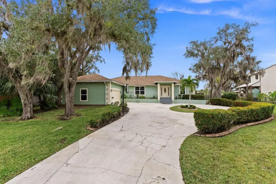 2351 Sweetwater Drive, Fort Pierce, FL 34981 - Image #3