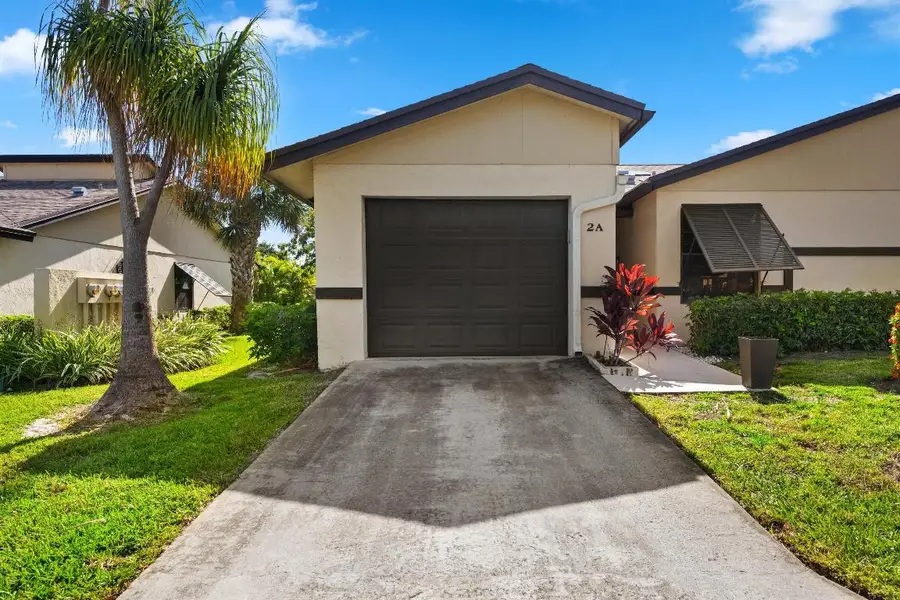 2 Ridge Pointe Drive #A, Boynton Beach, FL 33435 - Image #2