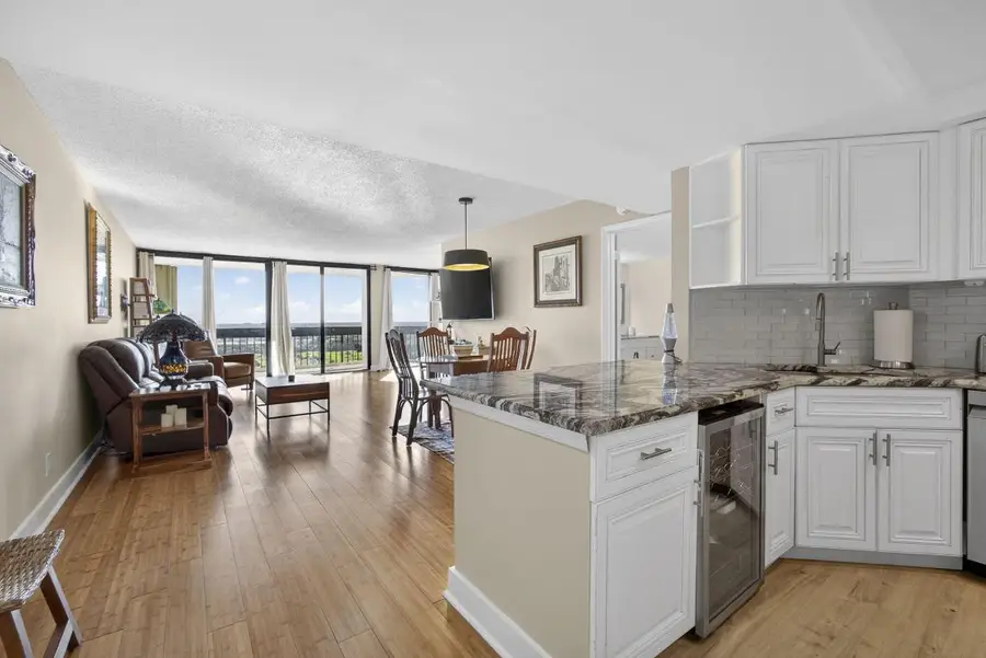 2400 Presidential Way #1606, West Palm Beach, FL 33401 - Image #3