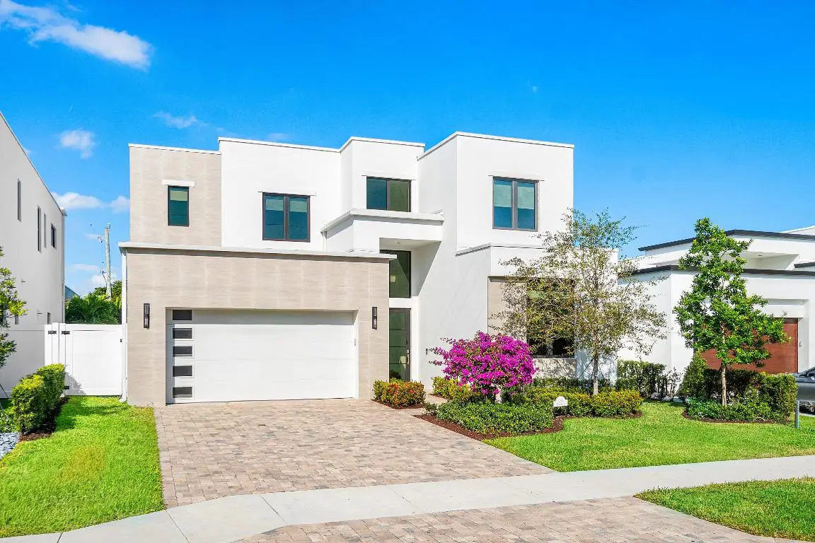 691 Kingsbridge Street, Boca Raton, FL 33487 - Image #1