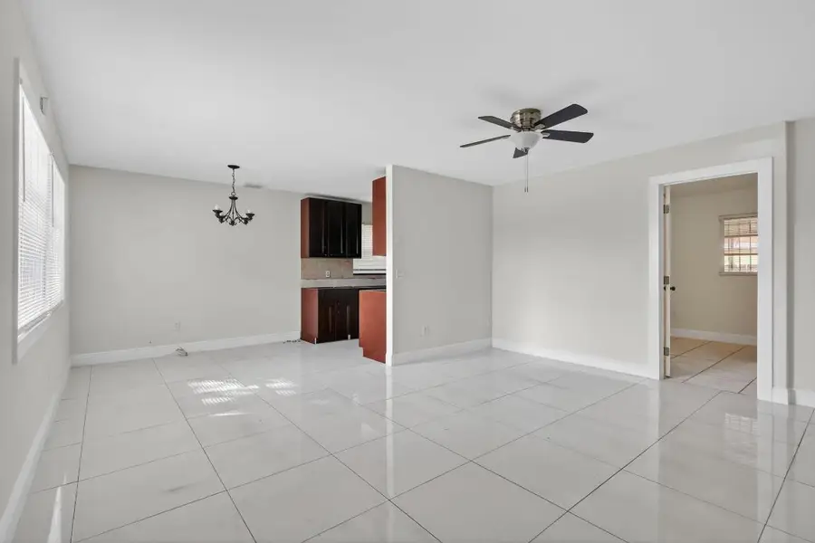 926 S 13th Avenue S, Lake Worth Beach, FL 33460 - Image #2