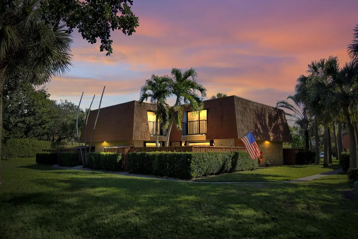 408 Live Oak Lane, Boynton Beach, FL 33436 - Image #1