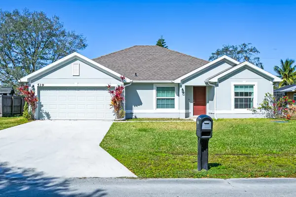519 SE Sunnybrook Terrace, Port St Lucie, FL 34983