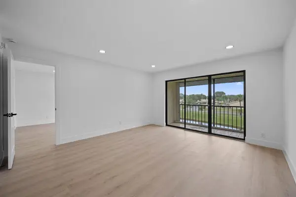 1112 Green Pine Boulevard #F3, West Palm Beach, FL 33409