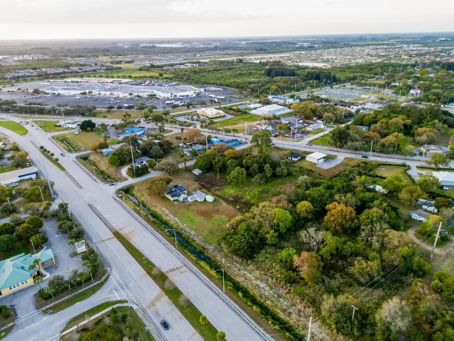 2111 S 37th Street, Fort Pierce, FL 34947 - Image #3