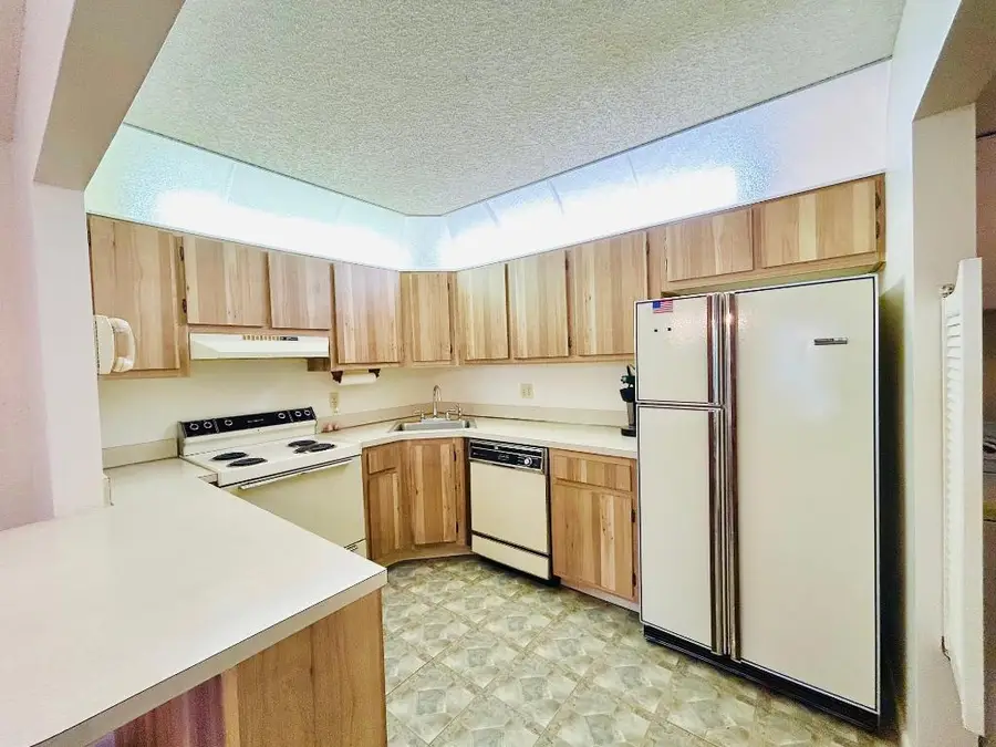 224 Pine Hov Circle #D-2, Greenacres, FL 33463 - Image #2