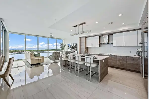 3 Water Club Way #1801, North Palm Beach, FL 33408