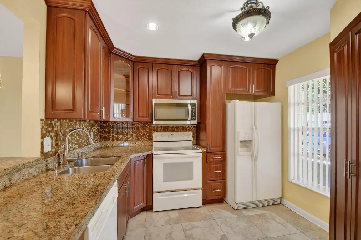 374 Bennington Lane, Lake Worth, FL 33467 - Image #1