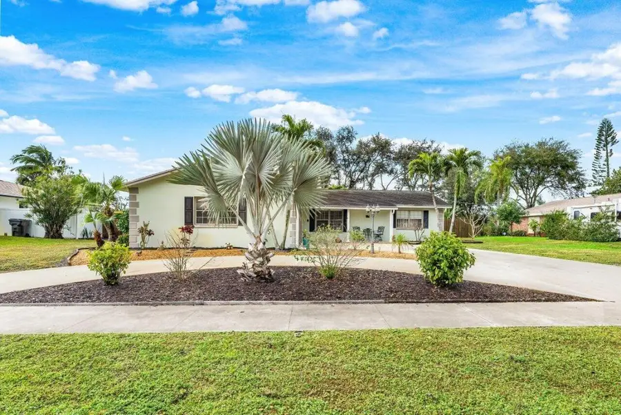 7332 Oakmont Drive, Lake Worth, FL 33467 - Image #2