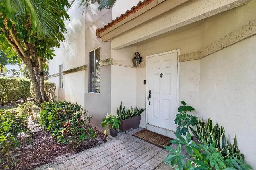 6766 Via Regina, Boca Raton, FL 33433 - Image #2