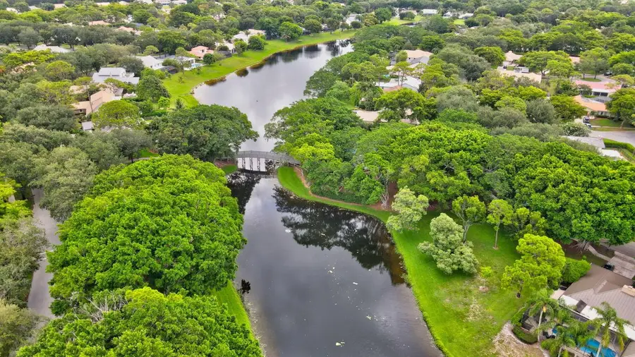 2409 NW 32nd Street, Boca Raton, FL 33431 - Image #2