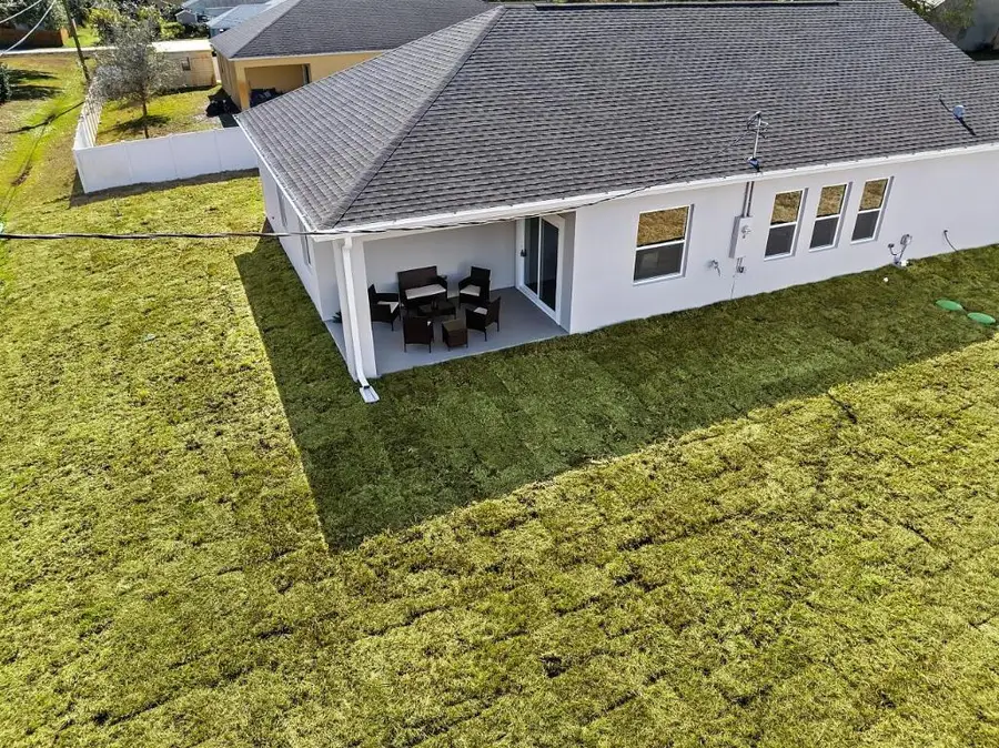 8836 97th Court, Vero Beach, FL 32967 - Image #2