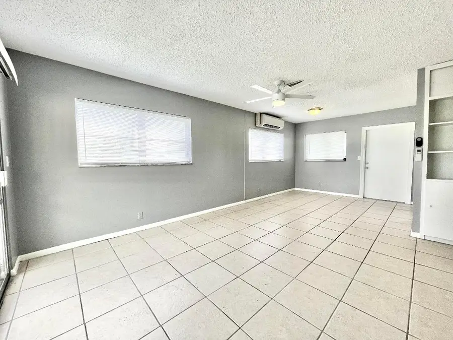 1021 Crystal Lake Drive #315, Deerfield Beach, FL 33064 - Image #3