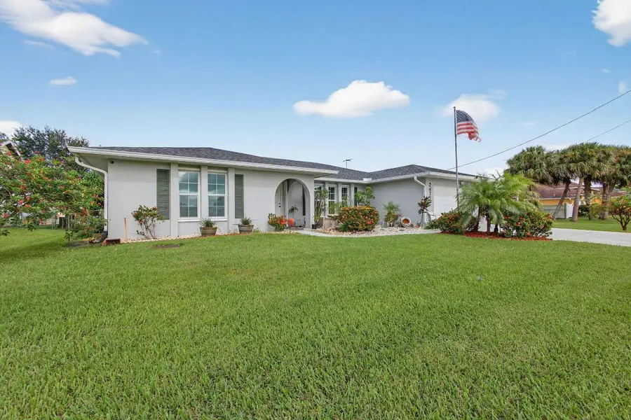 2477 SW Chestnut Lane, Port Saint Lucie, FL 34953 - Image #2