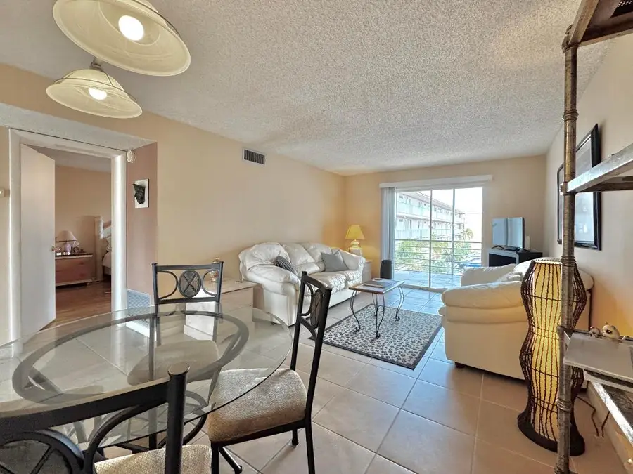 2515 NE 2nd Court #315, Boynton Beach, FL 33435 - Image #2