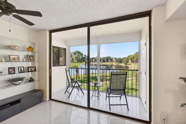 5130 Las Verdes Circle #207, Delray Beach, FL 33484