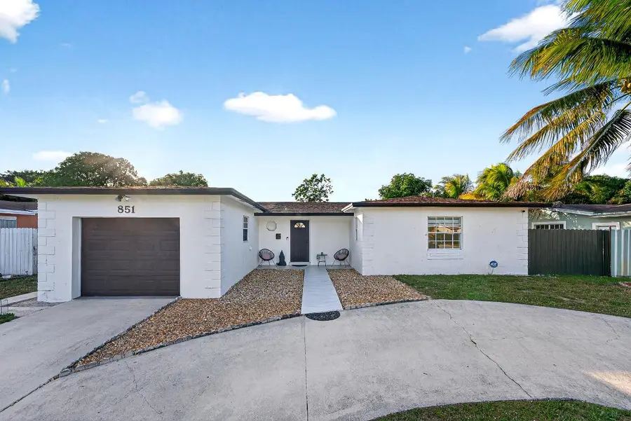 851 SW 67th Avenue, North Lauderdale, FL 33068 - Image #2