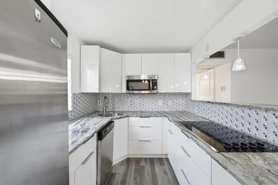 97 Saxony C, Delray Beach, FL 33446 - Image #2