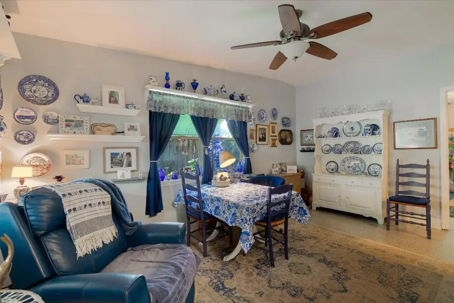 206 SE 3rd Avenue, Boynton Beach, FL 33435 - Image #2