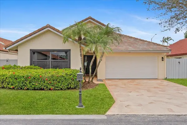 175 Executive Circle, Boynton Beach, FL 33436