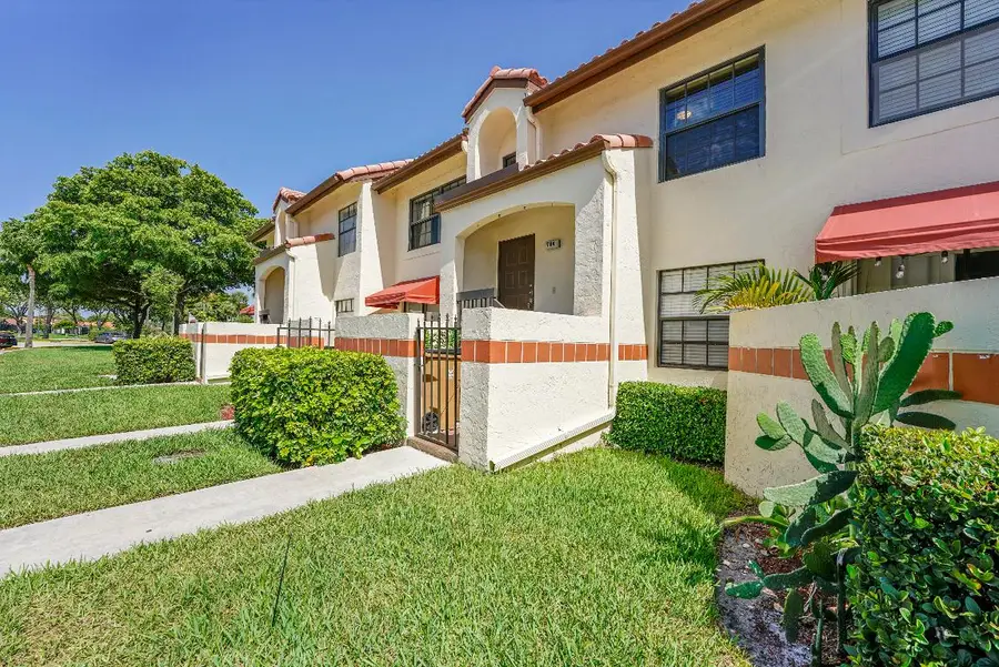 704 Freedom Court, Deerfield Beach, FL 33442 - Image #2