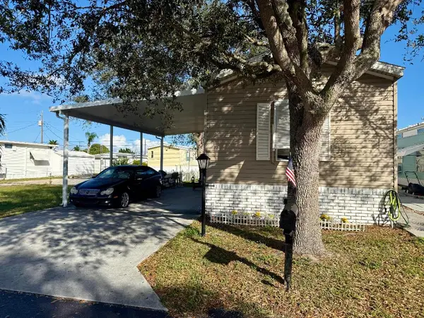 Address Withheld By Seller, Boynton Beach, FL 33436