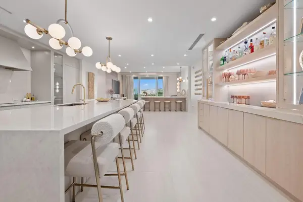 220 SE Mizner Boulevard #603, Boca Raton, FL 33432