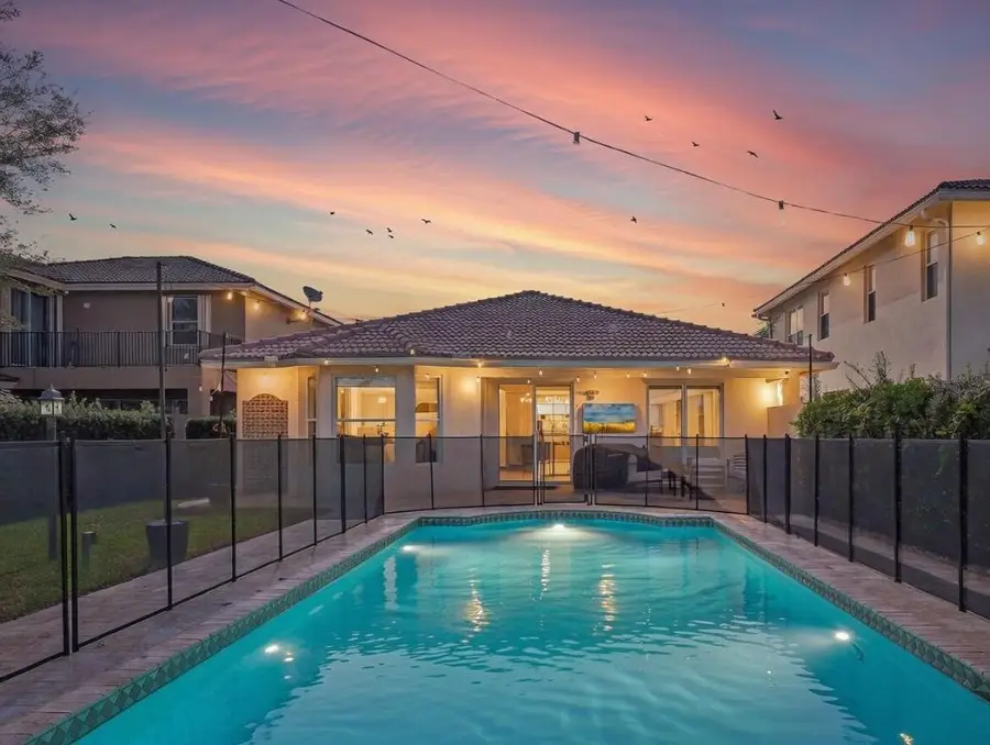 167 Catania Way, Royal Palm Beach, FL 33411 - Image #2