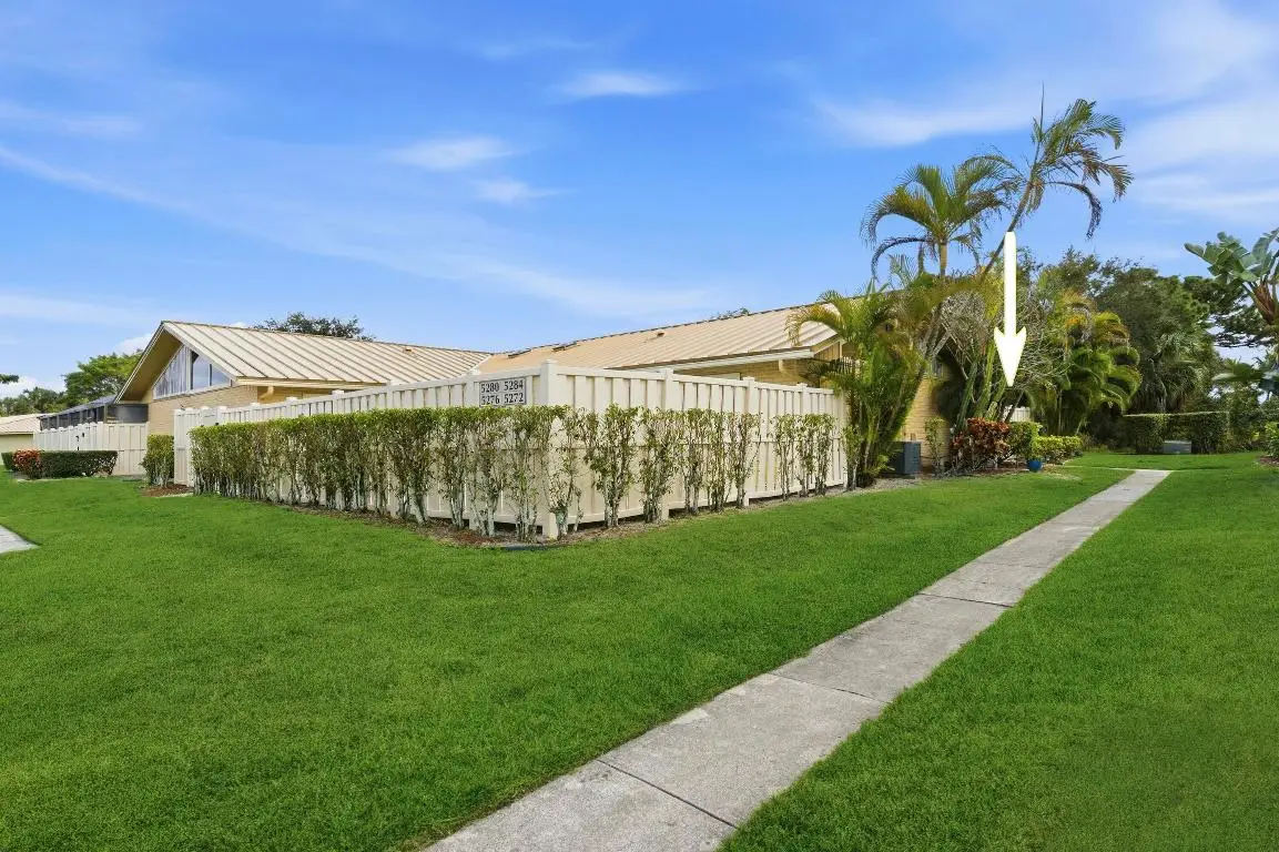 5284 Eagle Lake Drive, Palm Beach Gardens, FL 33418 - Image #1