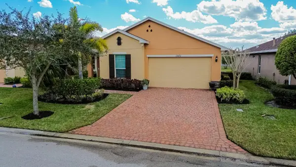 12431 SW Weeping Willow Avenue, Port St Lucie, FL 34987