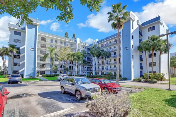 4700 Lucerne Lakes Boulevard #301, Lake Worth, FL 33467