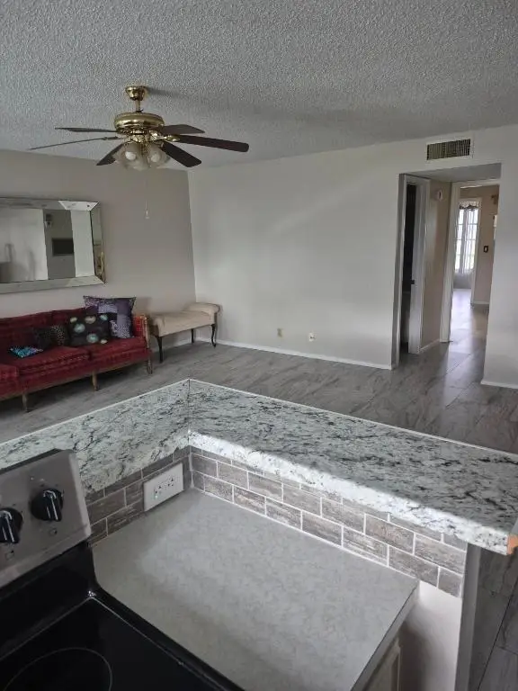 737 N High Point Bend S #B, Delray Beach, FL 33445 - Image #3