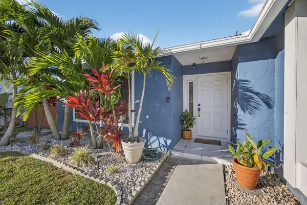 154 Rosewood Circle, Jupiter, FL 33458