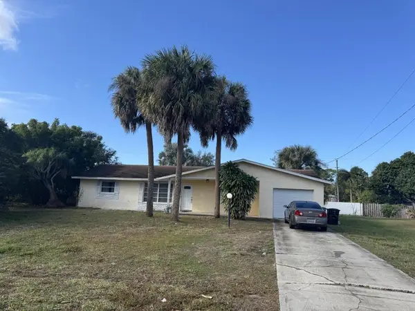 2434 SE Sidonia Street, Port St Lucie, FL 34952