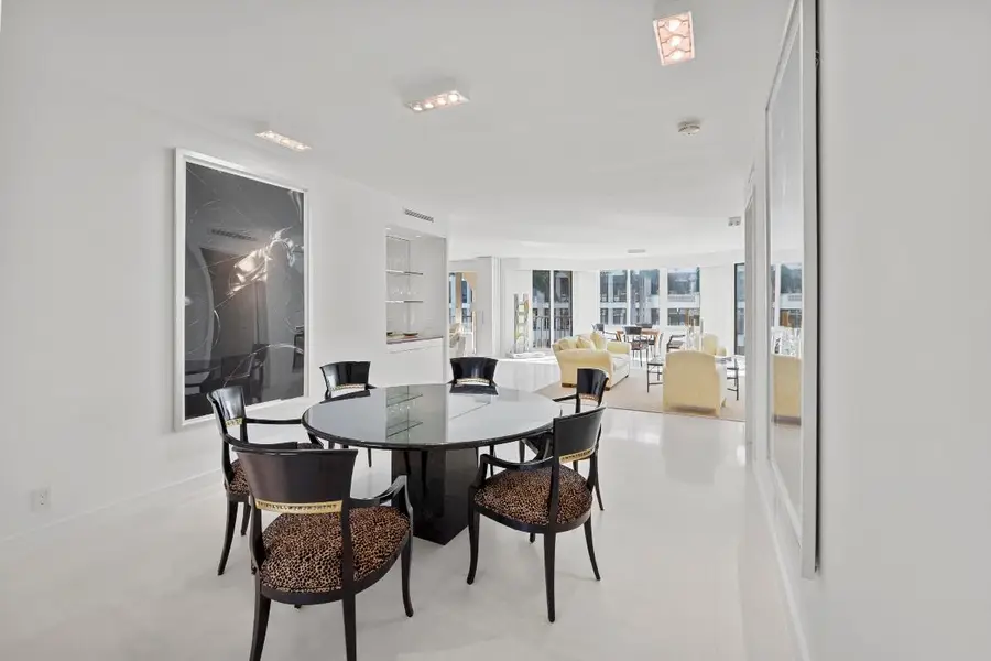 200 Bradley Place #302, Palm Beach, FL 33480 - Image #3